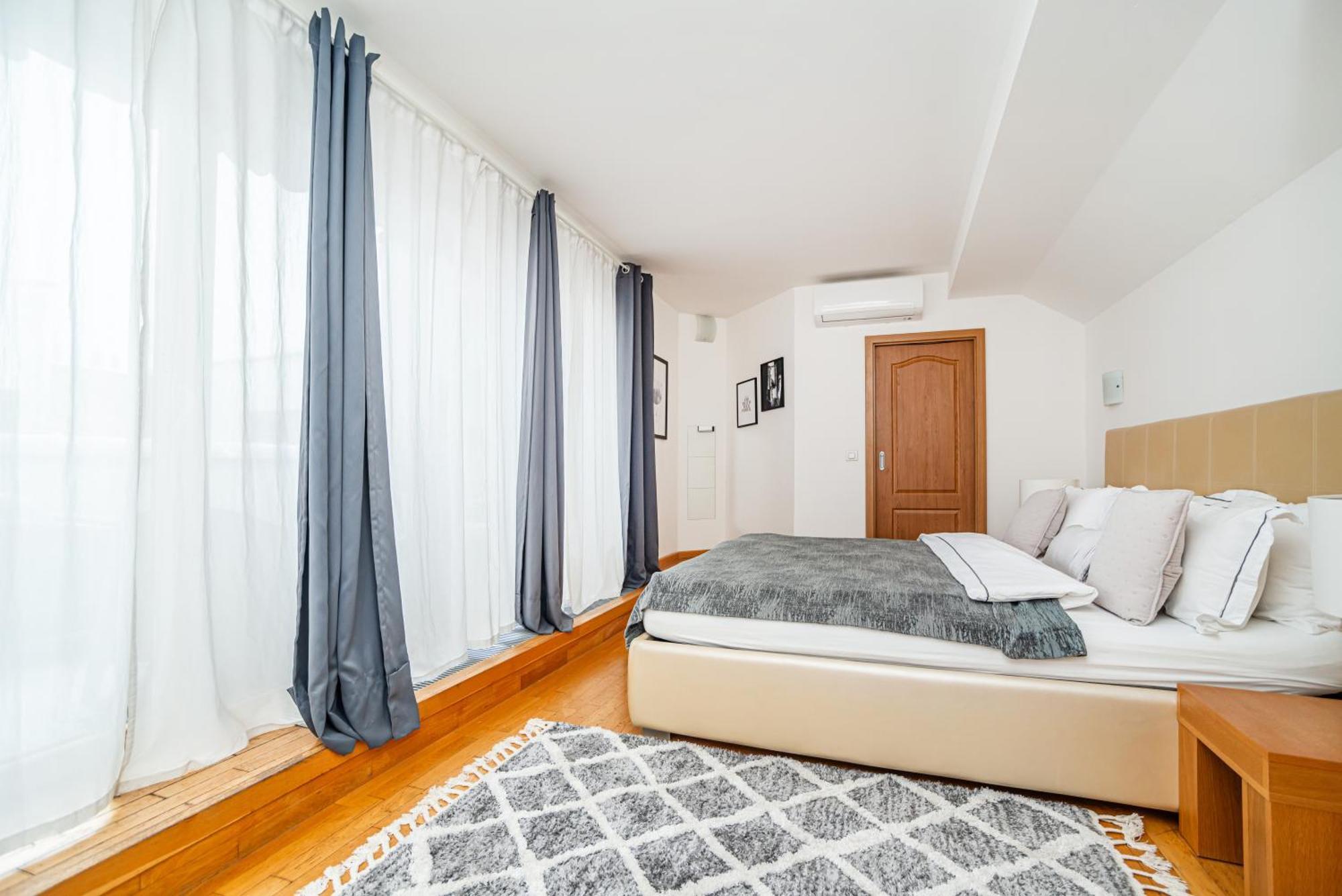 Lavish And Chic Duplex Praga