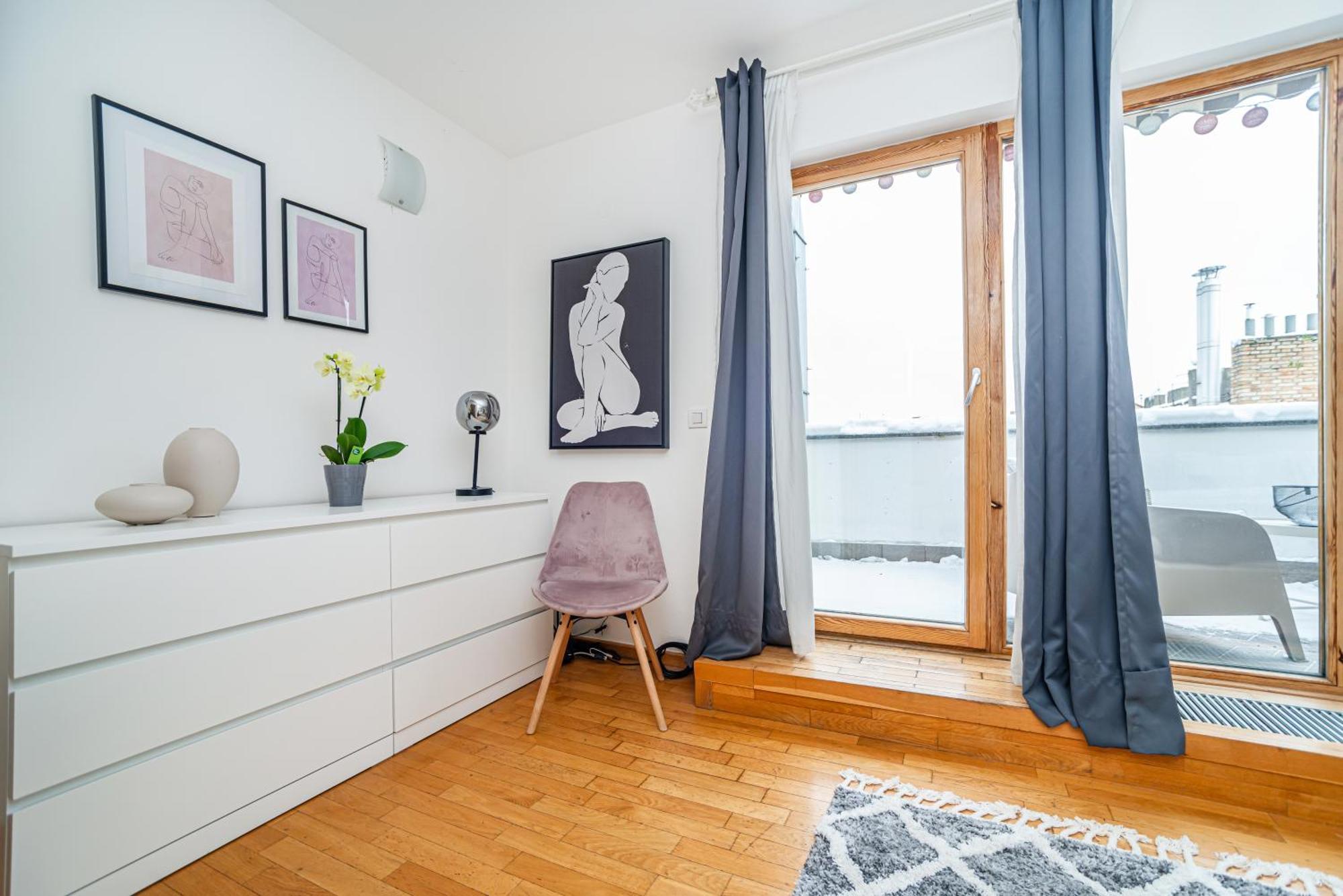 Lavish And Chic Duplex Apartament