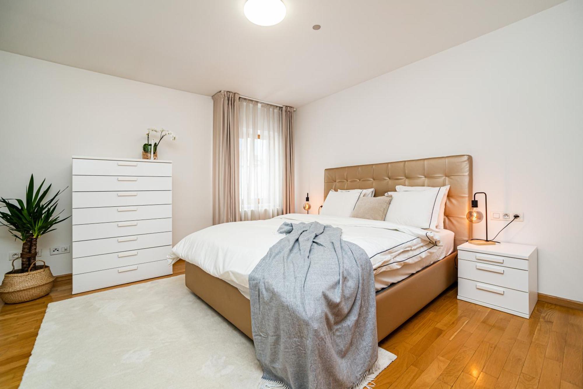 Lavish And Chic Duplex Apartament