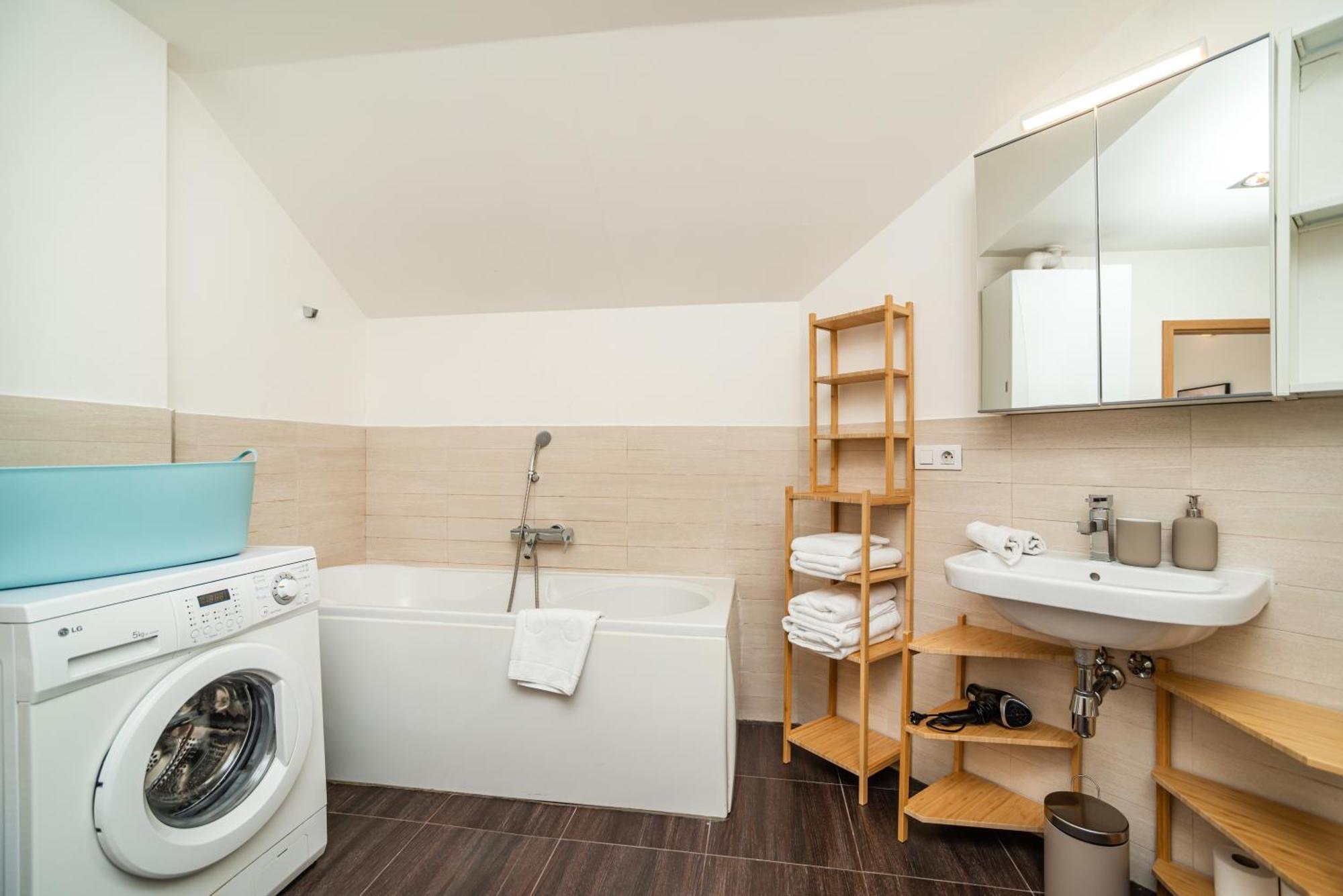 Lavish And Chic Duplex * Praga